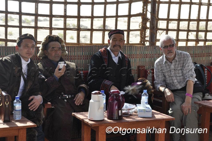 Mongolian Kazakhs at third Festival of Falconry