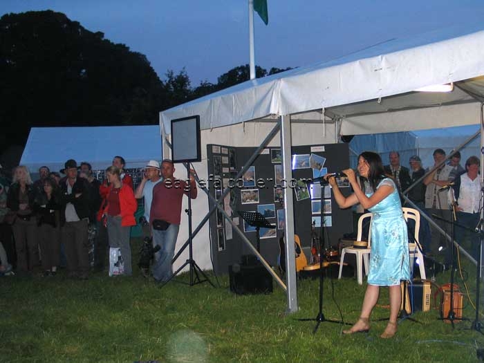 Jane Yeo sings at the Falconers Festival