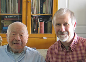 Wang Shixiang and Alan Gates